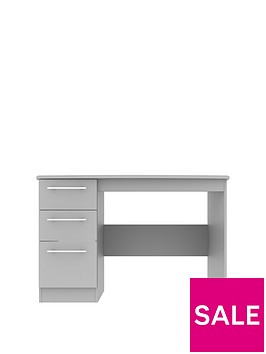 swift-tuscany-3-drawer-desk