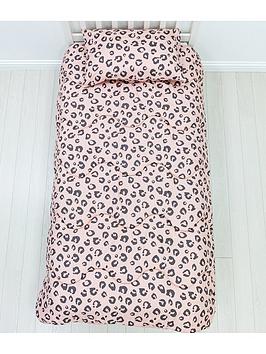 rest-easy-sleep-better-leopard-coverless-quilt-105-tog
