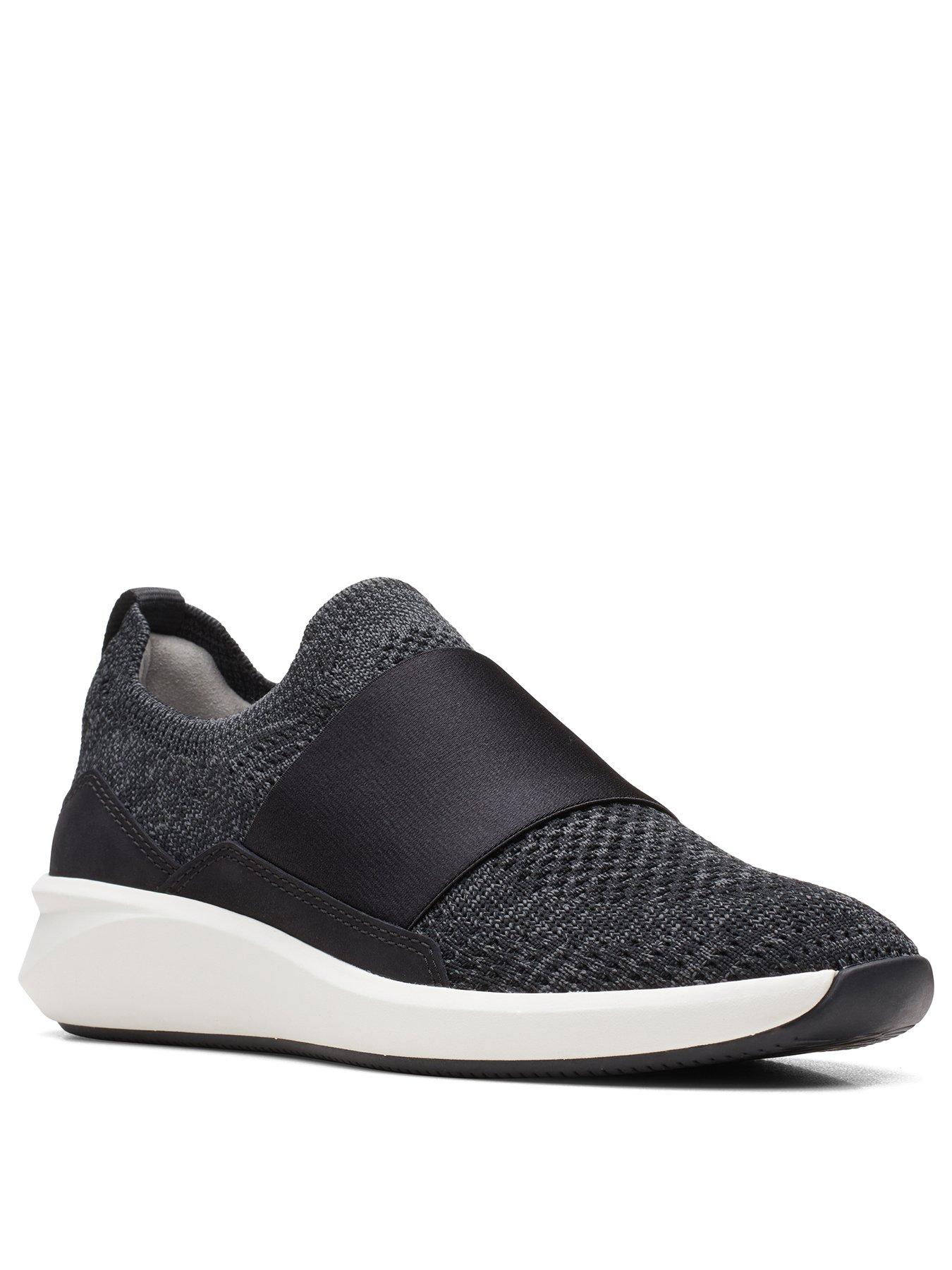 clarks flats clearance